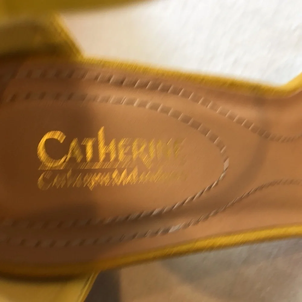 Catherine Malandrino Faux Suede Ankle Strap Sandals‎ 8